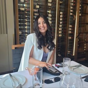 Meet your Posher, Nicole